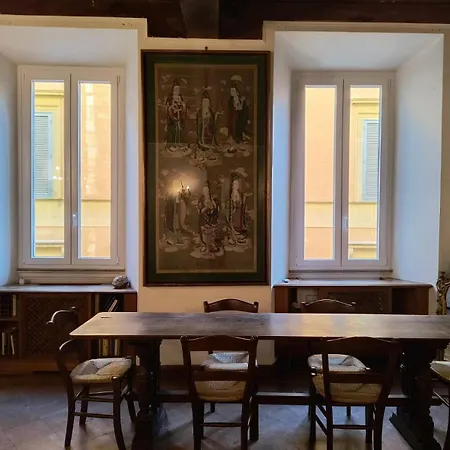 Guesthost - Fontana Di Trevi Elegant And Exclusive Appartement